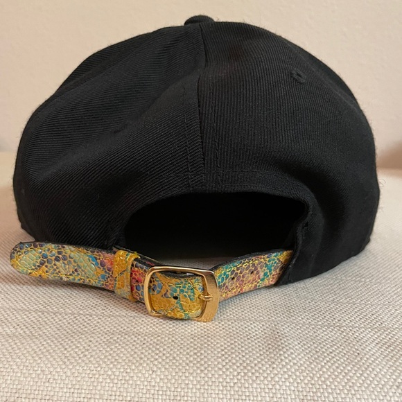 Daily Doses Monet Leather Strapback - Picture 9 of 10